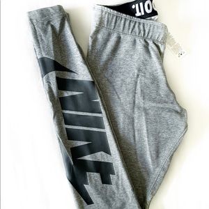 Nike Women’s Leggings